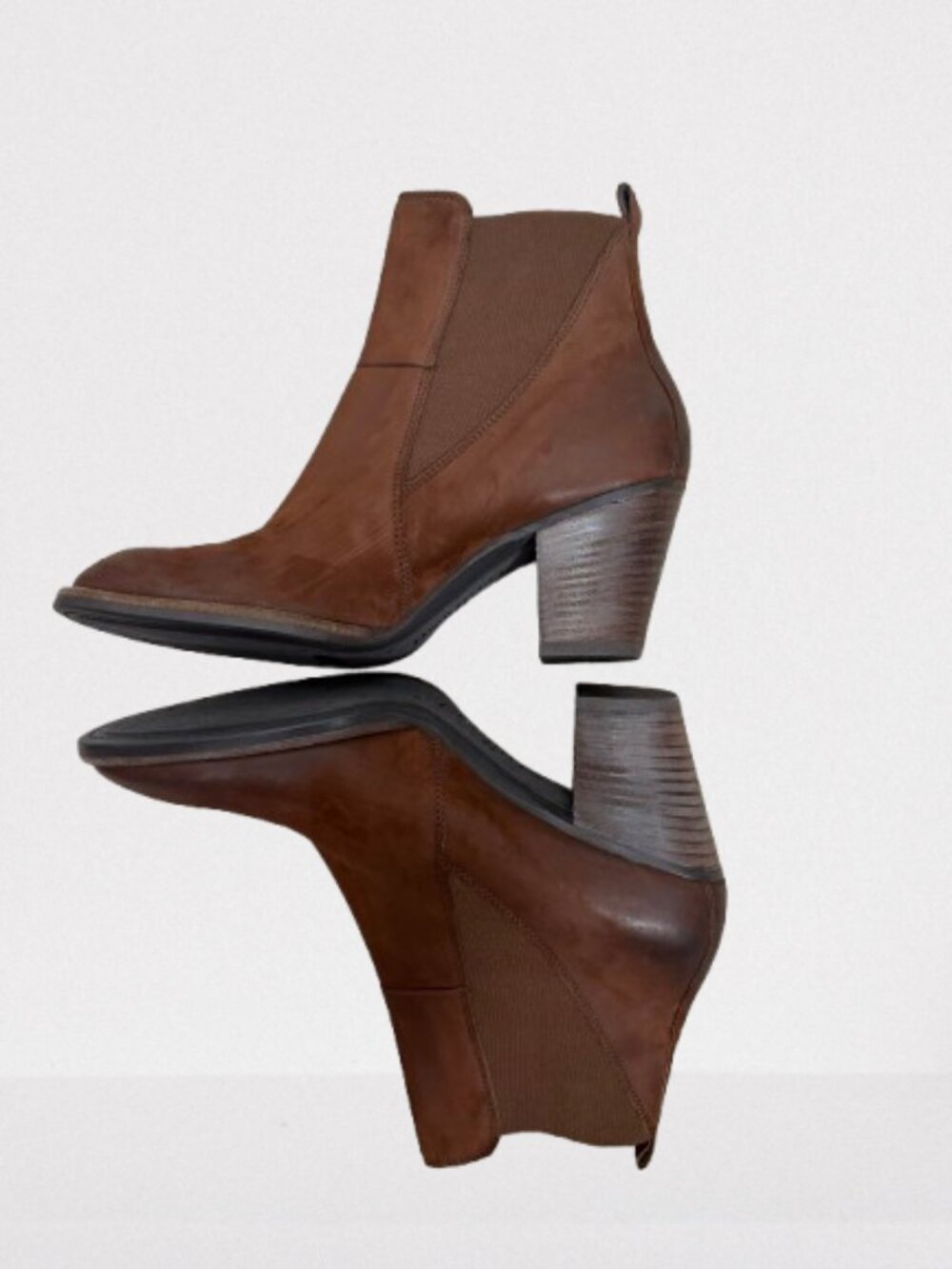 Paul Green NWOT Jules Block Heel Chelsea Leather Boot Cognac Brown Size 6 Flaw